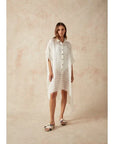 Woman Wearing Estilo Emporio La Cota Cover Up Linen Dress - Dress LUXAMORE