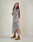 Woman Wearing La Bottega di Brunella Linen Dress Vestito Fausta Campagna - Natural - Dress LUXAMORE