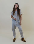 Woman Wearing La Bottega di Brunella Linen Pants - Fossil - Pants LUXAMORE