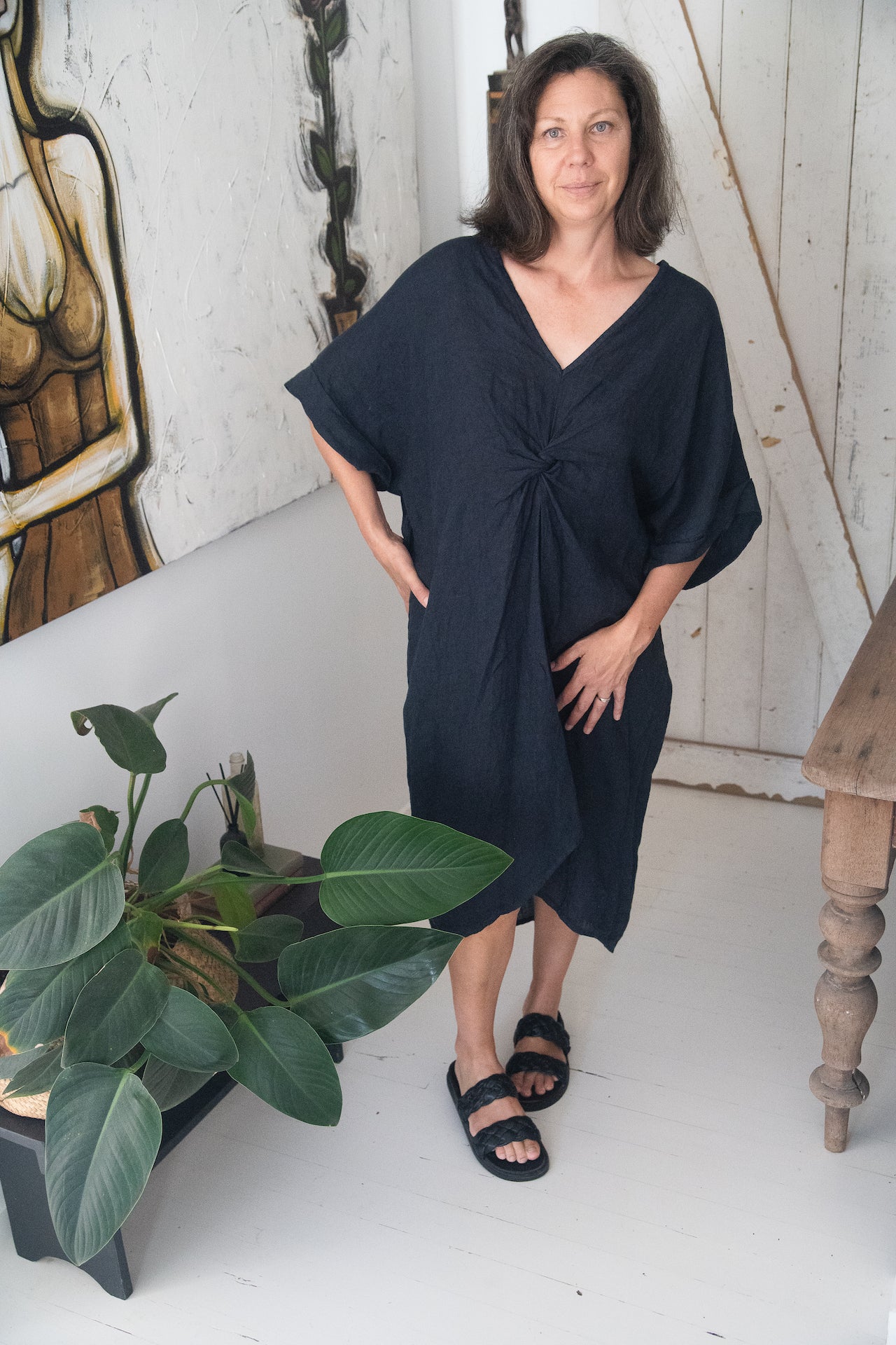 Linen Dress V Neck Knot Midi Made in Italy Black