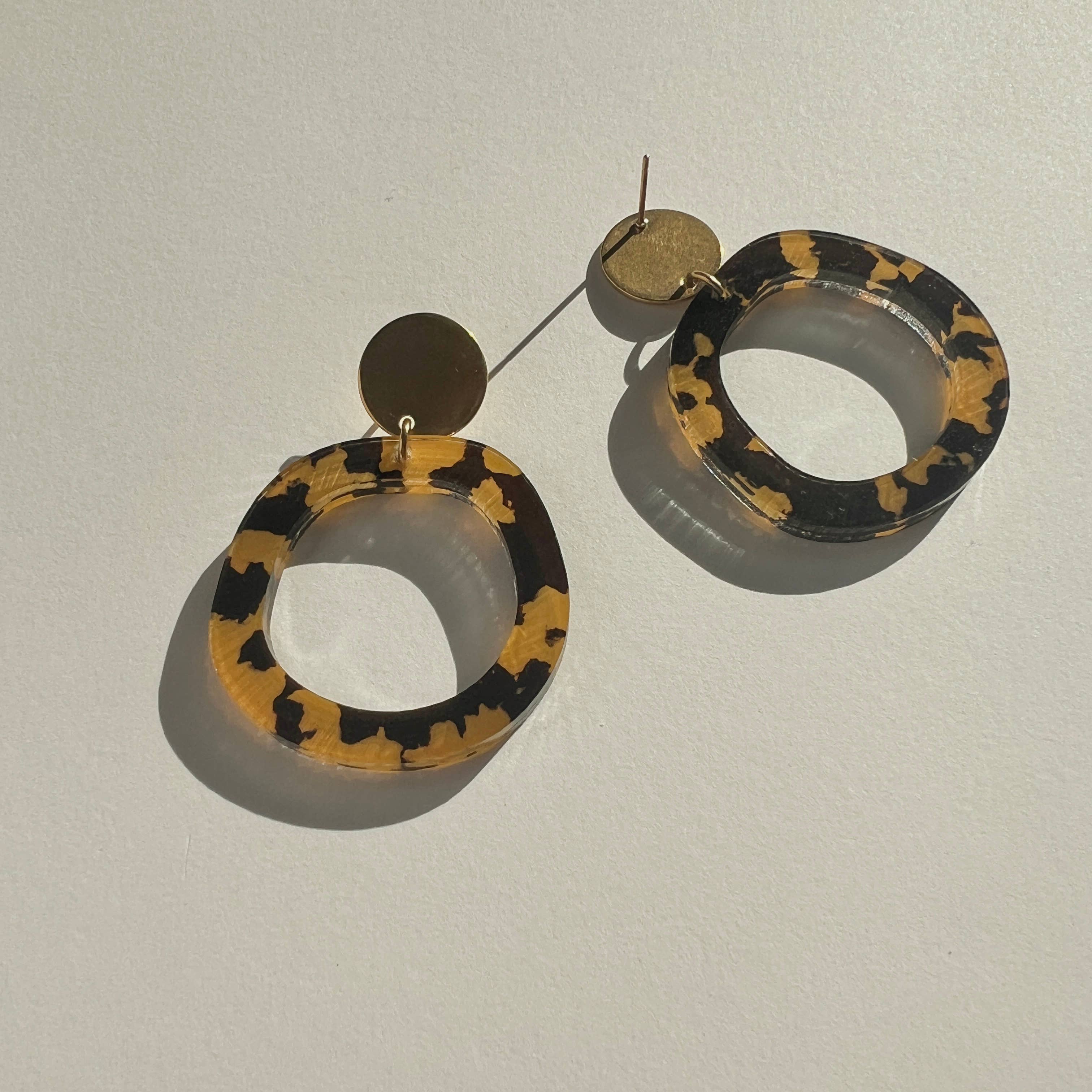 Mingled Charlie Gold and Tortoise Shell Dangle Earrings