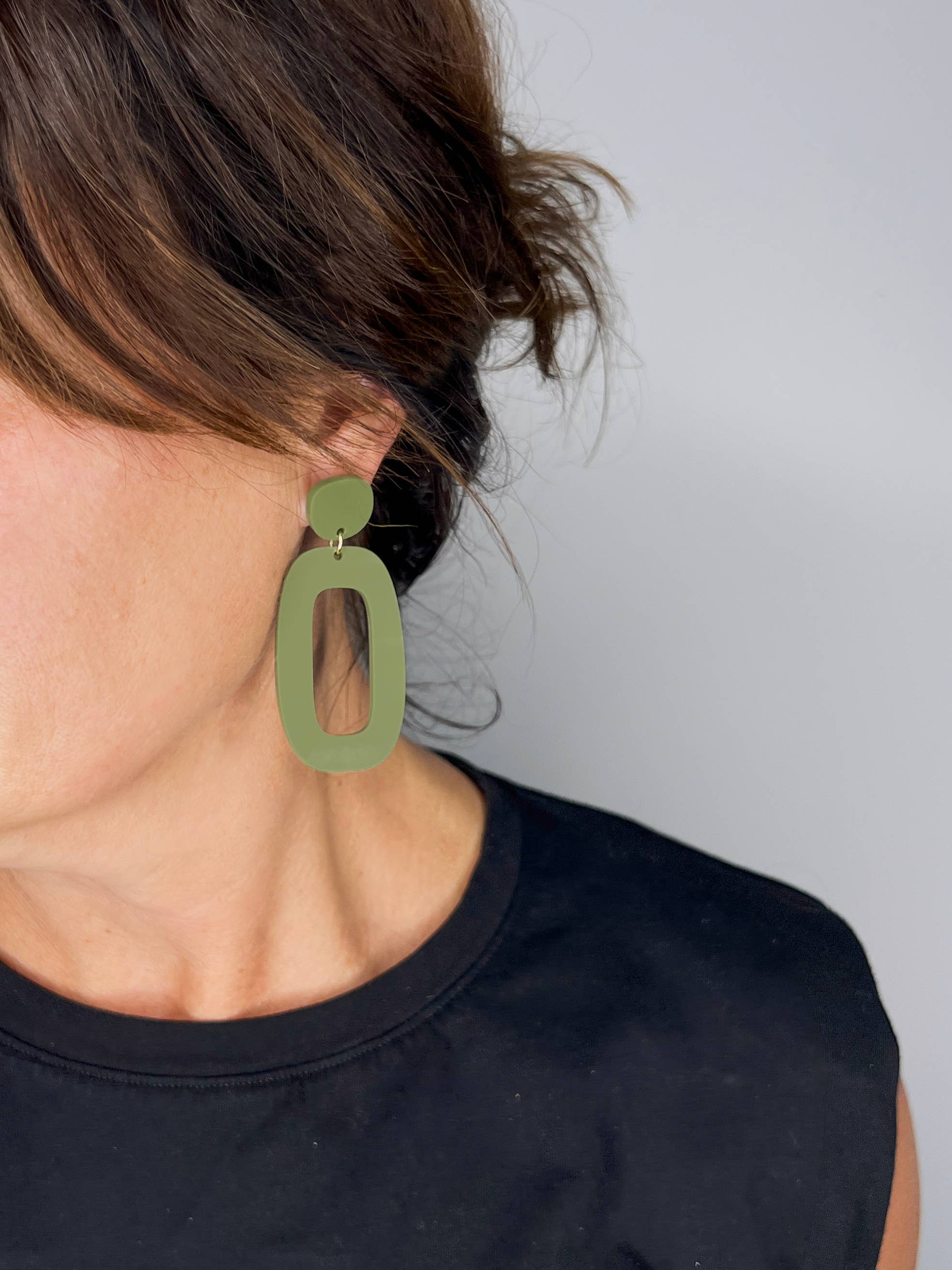 Mingled RILEY Dangle Earrings in Olive Green