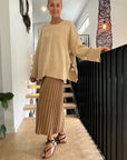 Lemme Cashmere Sweater Oversize Knit - Made In Italy: Beige worn by model in natural setting LUXAMORE 