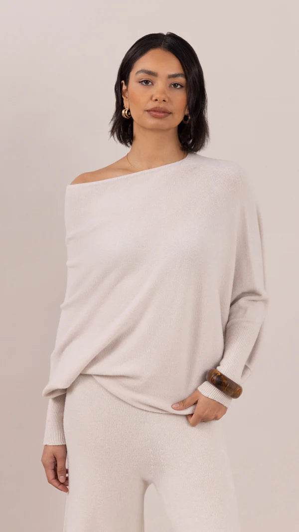 Alemais Sustainable Florence-Shirt close up worn by model LUXAMORE