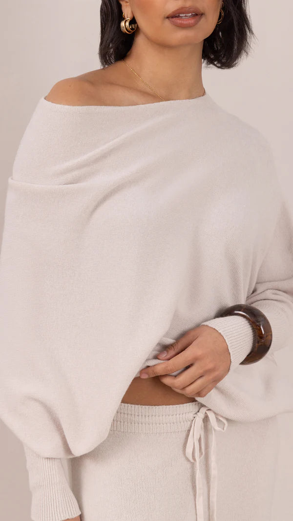 Alemais Sustainable Florence-Shirt close up worn by model LUXAMORE