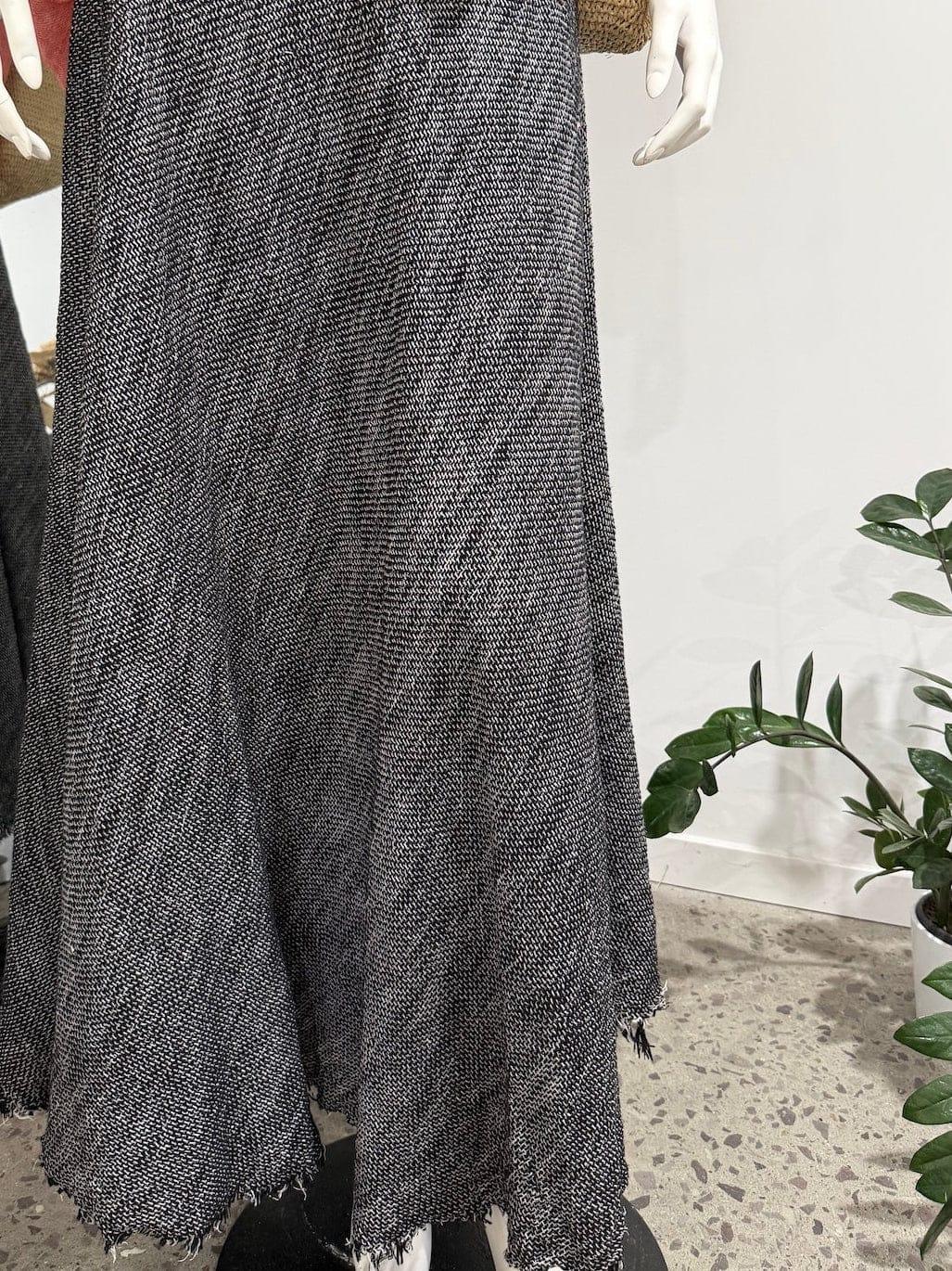 Estilo Emporio Exclusive Maxi Ruota Skirt in Aida Pesante Black - LUXAMORE