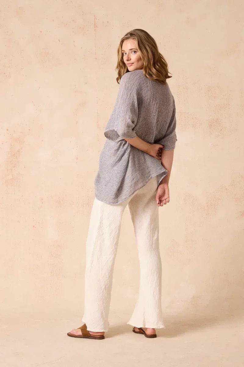 Estilo Emporio Falla Top - Rete Anthracite worn by model in natural setting LUXAMORE 