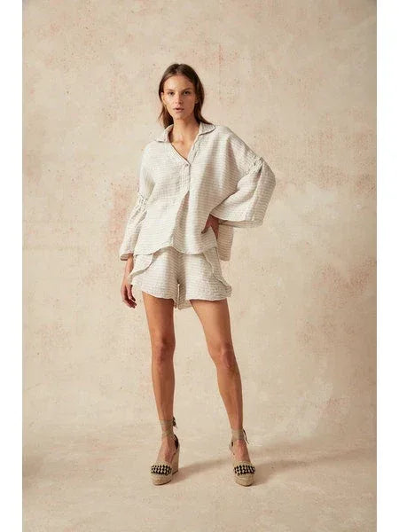 Estilo Emporio Filly Shorts worn by model in natural setting LUXAMORE 