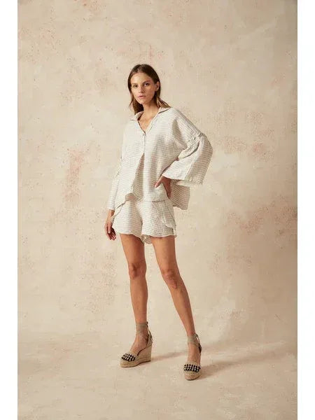 Estilo Emporio Filly Shorts worn by model in natural setting LUXAMORE 