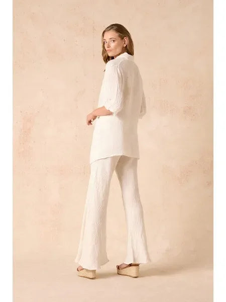 Estilo Emporio Greco Top worn by model in natural setting LUXAMORE 