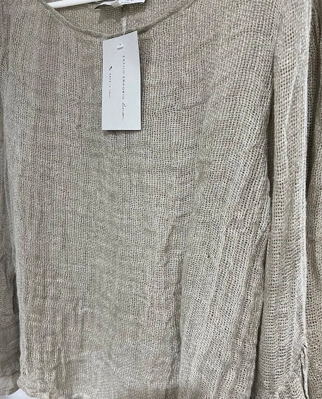 Estilo Emporio Halston Top - Natural worn by model in natural setting LUXAMORE 