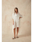 Woman Wearing Estilo Emporio La Cota Cover Up Linen Dress - Dress LUXAMORE