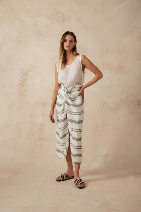 Estilo Emporio Malay Skirt - Monochroma LUXAMORE  