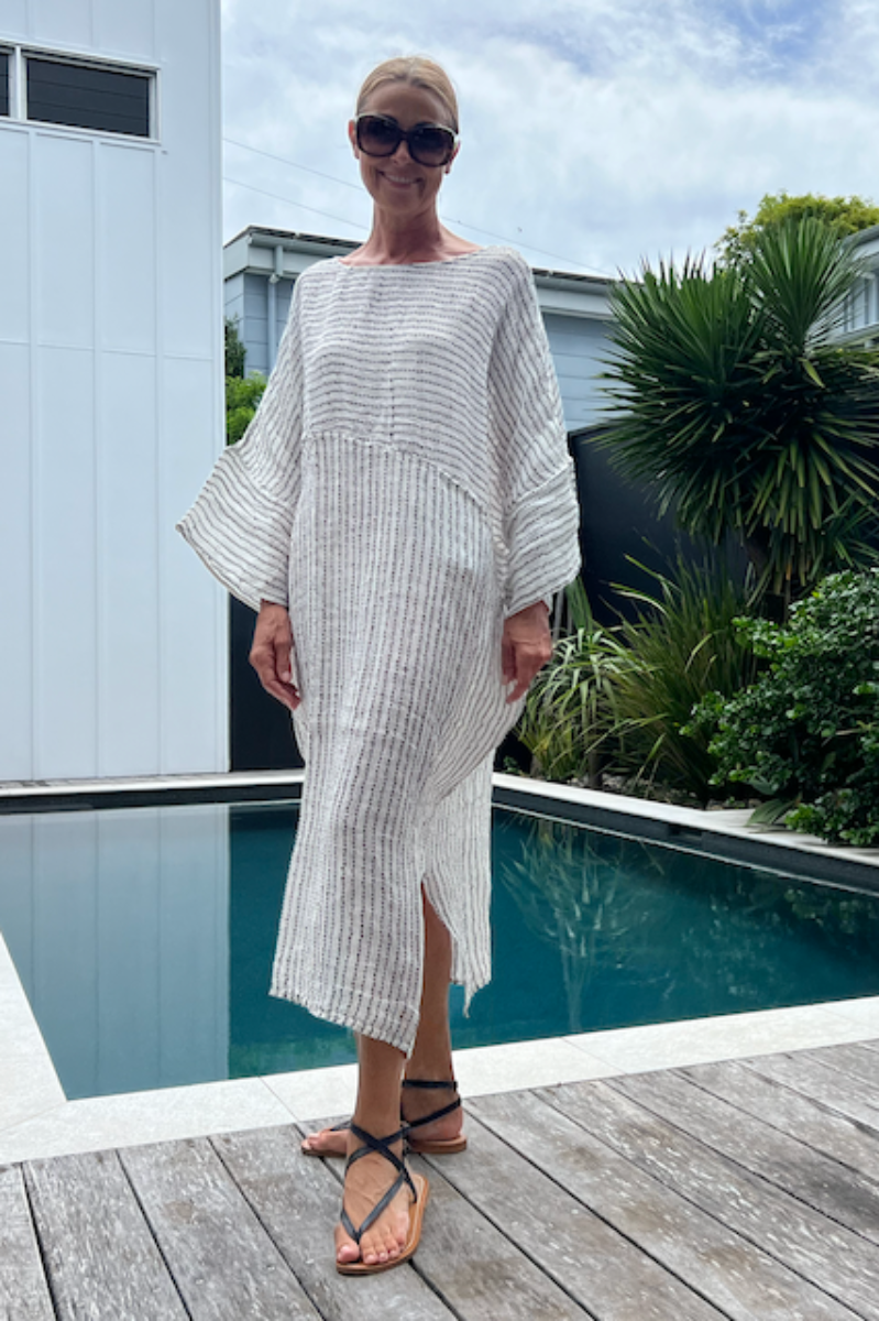 Linen Dress Midi Handloom Nebbilio Estilo Emporio White & Black