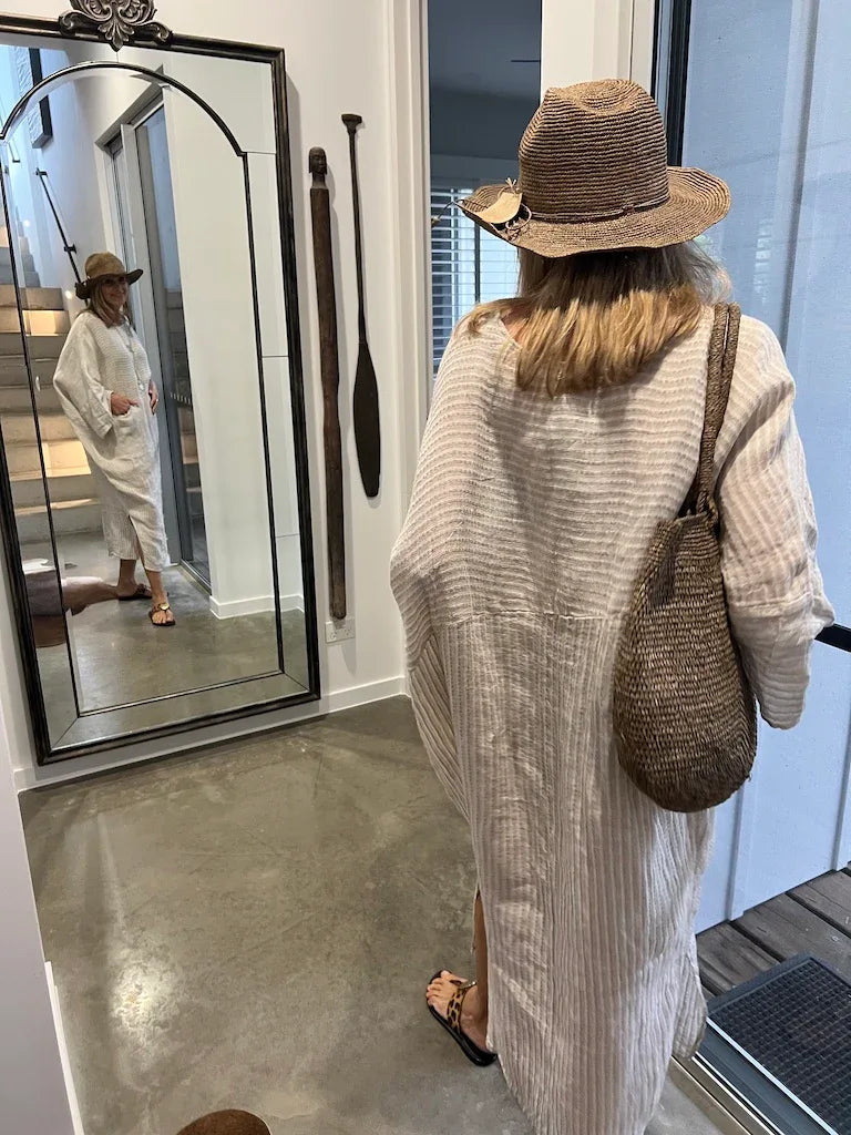 Estilo Emporio Nebbilio Linen Dress - Lyla worn by model in natural setting LUXAMORE 