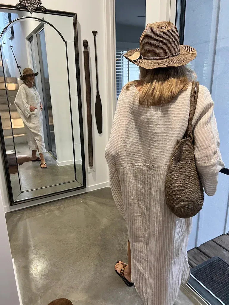 Estilo Emporio Nebbilio Linen Dress - Lyla worn by model in natural setting LUXAMORE 