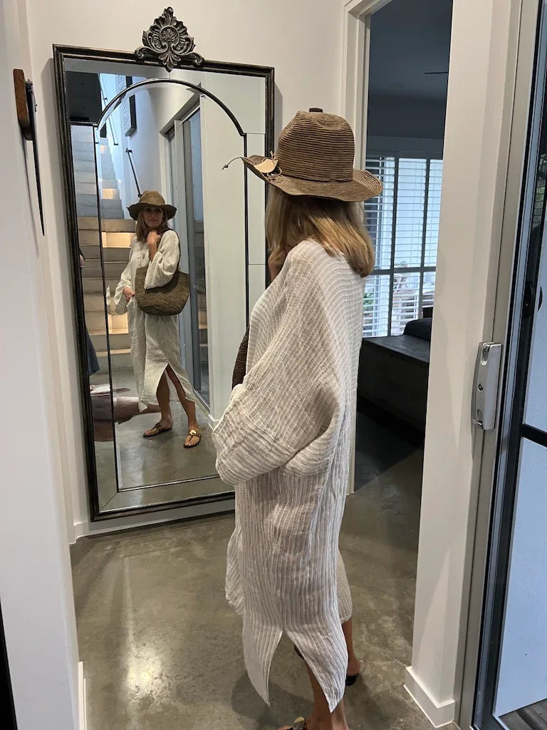 Estilo Emporio Nebbilio Linen Dress - Lyla worn by model in natural setting LUXAMORE 