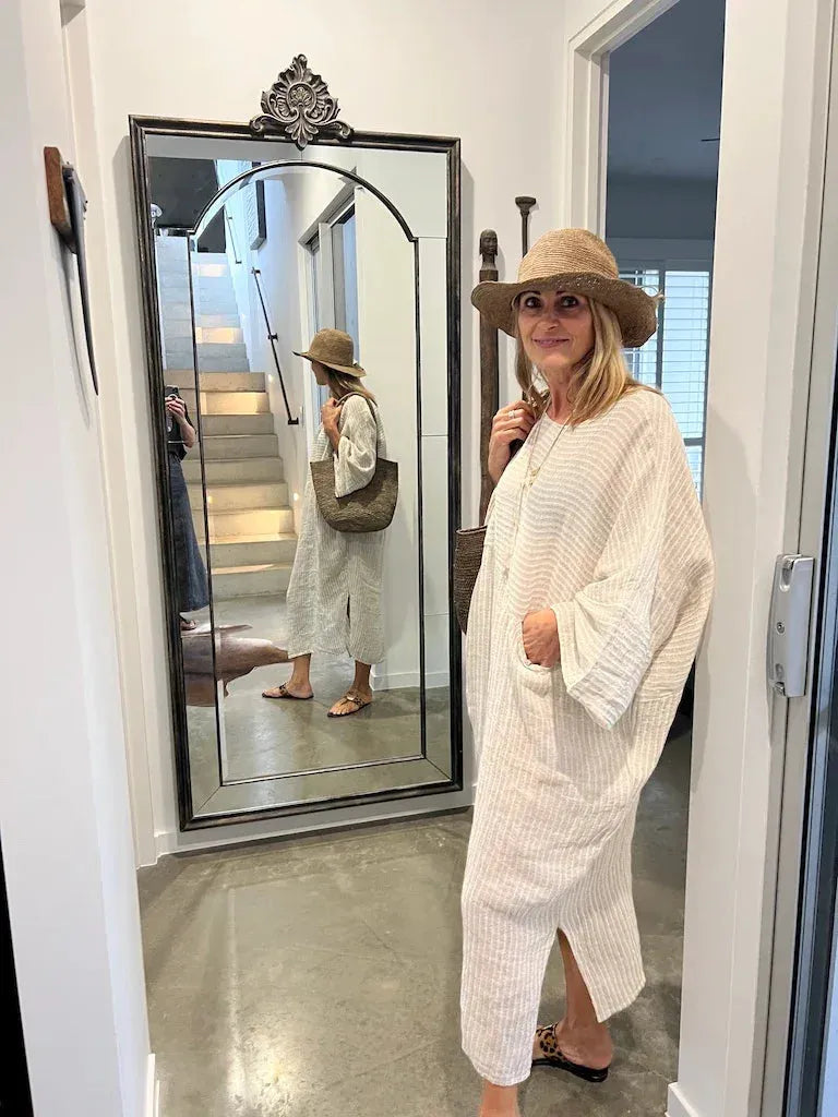 Estilo Emporio Nebbilio Linen Dress - Lyla worn by model in natural setting LUXAMORE 