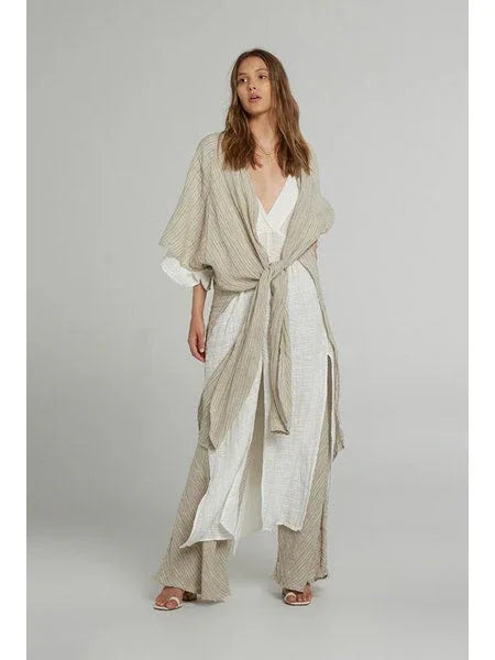 Estilo Emporio Tie Kimono - Scorpione Natural worn by model in natural setting LUXAMORE 