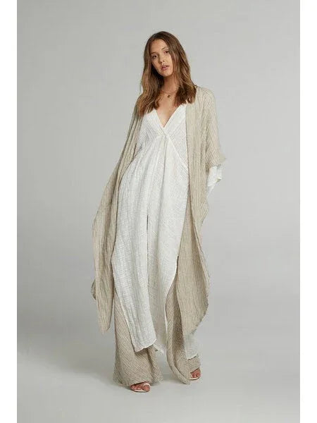 Estilo Emporio Tie Kimono - Scorpione Natural worn by model in natural setting LUXAMORE 