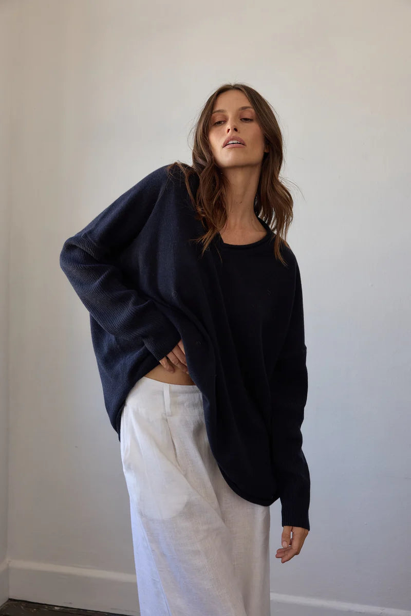 Estilo Emporio Zoe Cashmere - Navy sustainable knit worn by model in studio LUXAMORE  