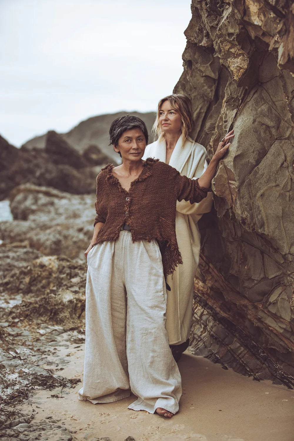 La Bottega di Brunella Giacca Castagna- Tela Campo worn by model sustainably made in italy AW26 LUXAMORE  