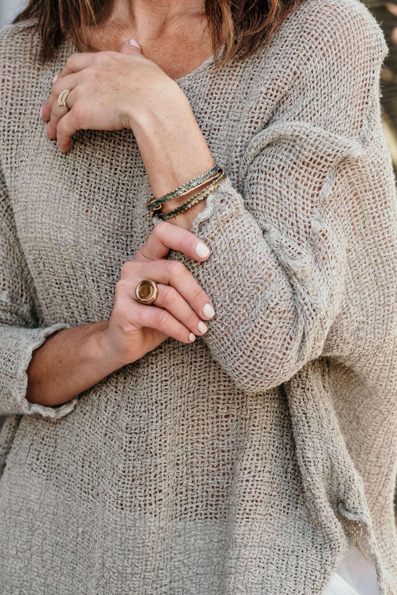 La Bottega di Brunella Top Maglia Bonta - Campagna Naturale worn by model in natural setting LUXAMORE 