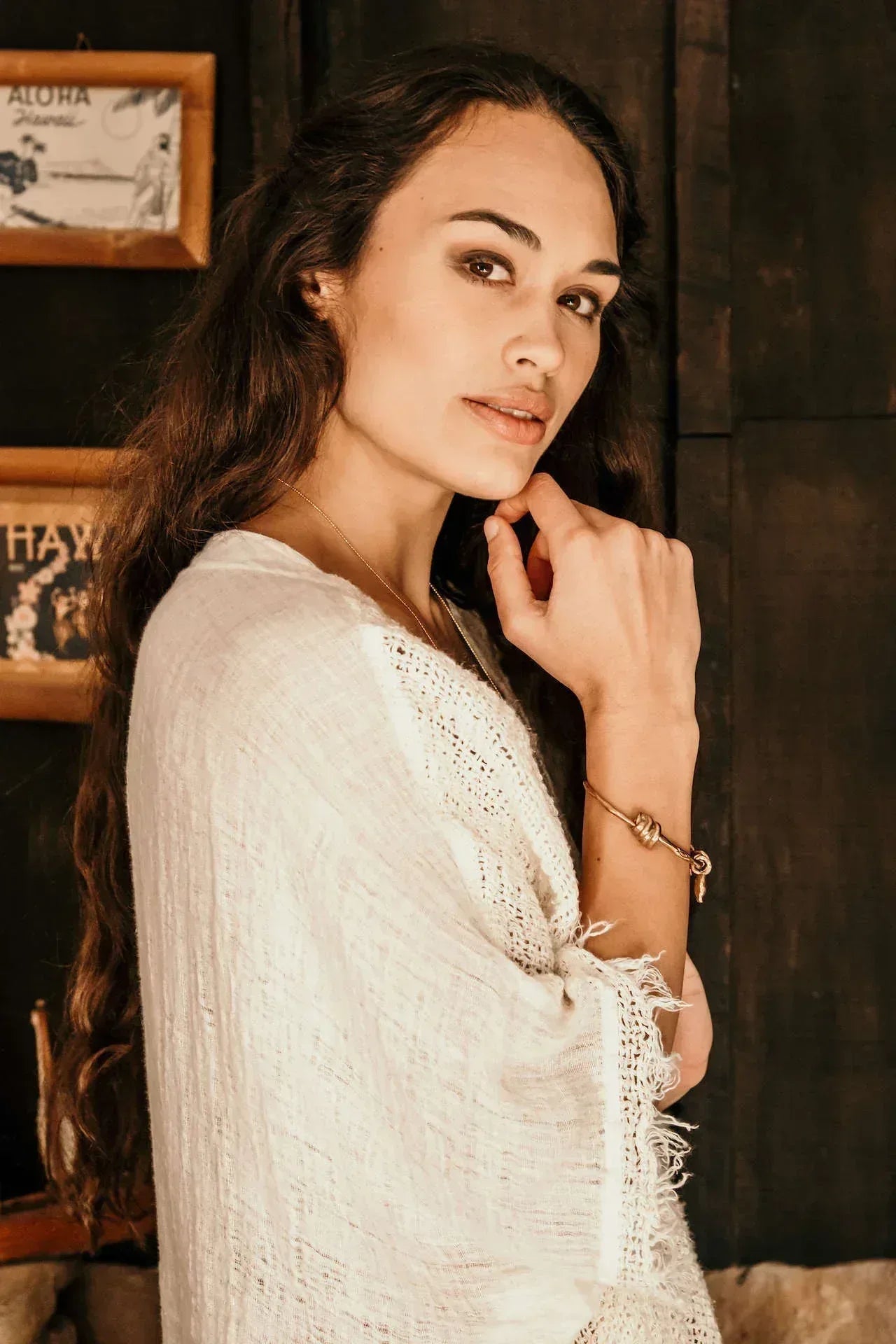 Woman Wearing La Bottega di Brunella Top Maglia Corsara - Campagna latte - Tops LUXAMORE