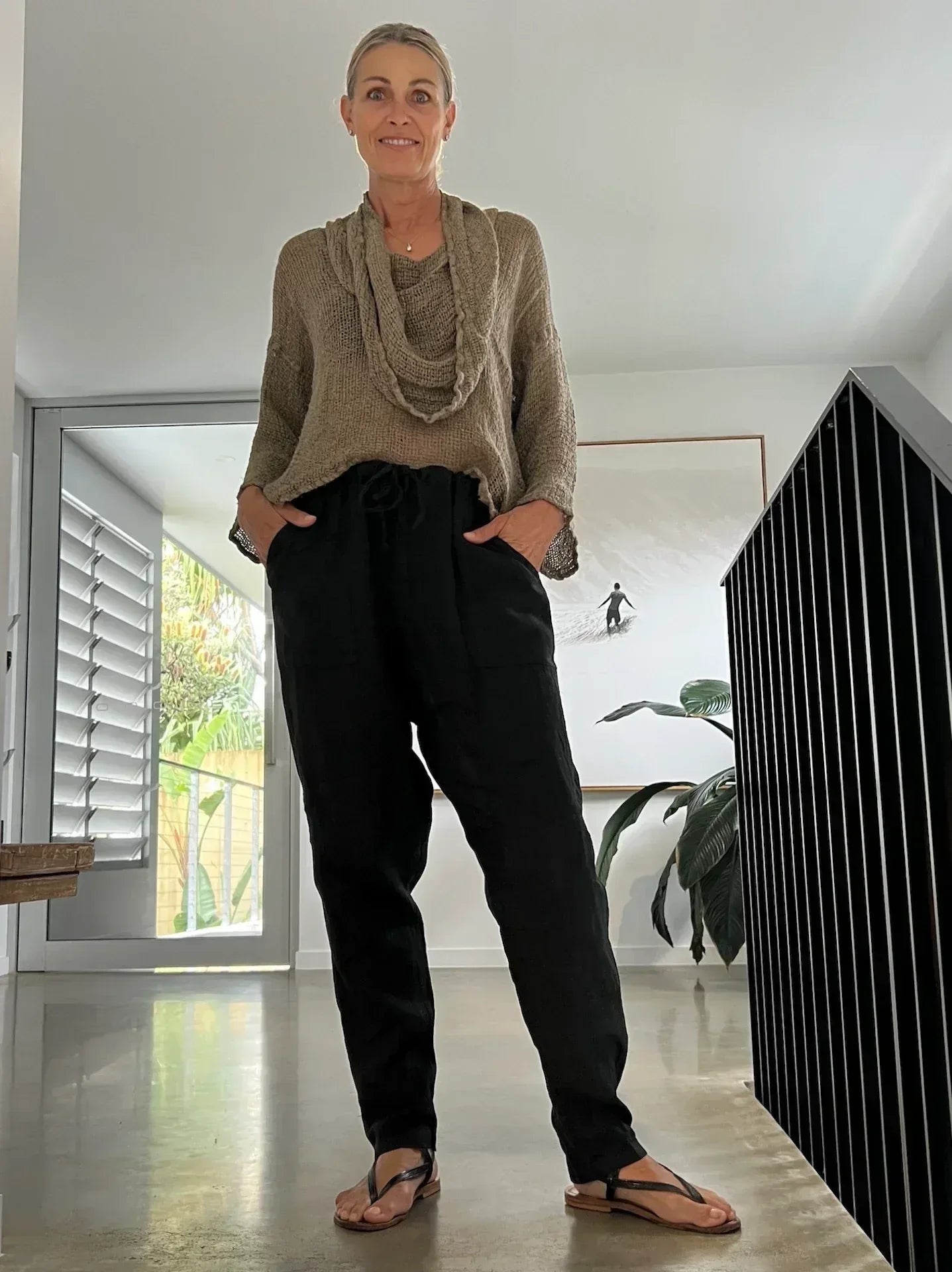 La Bottega di Brunella Top Maglia Delusa - Campagna Fossil worn by model in natural setting LUXAMORE 