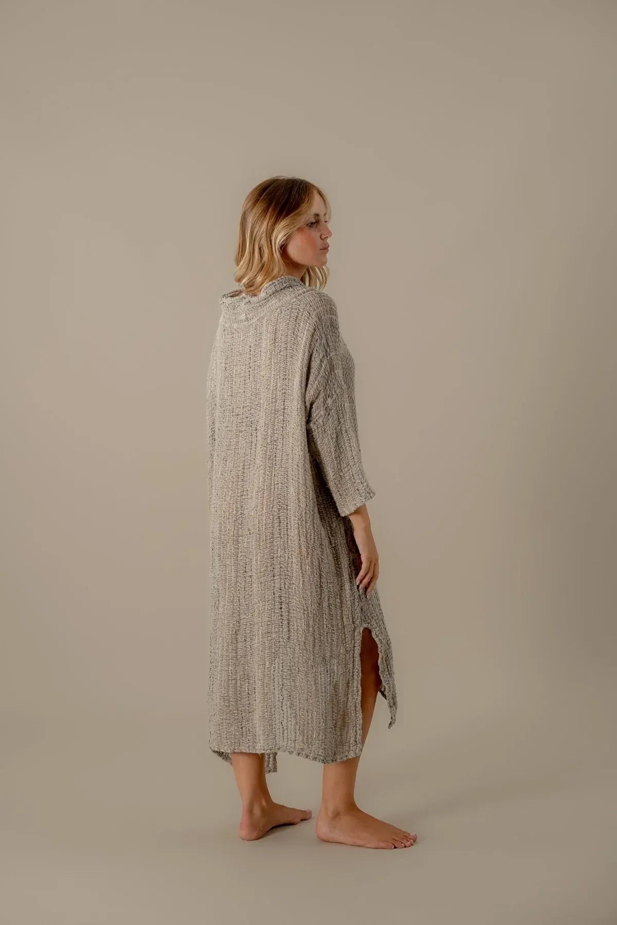 Woman Wearing La Bottega di Brunella VESTITO ICARO - Michelangelo linen dress LUXAMORE 