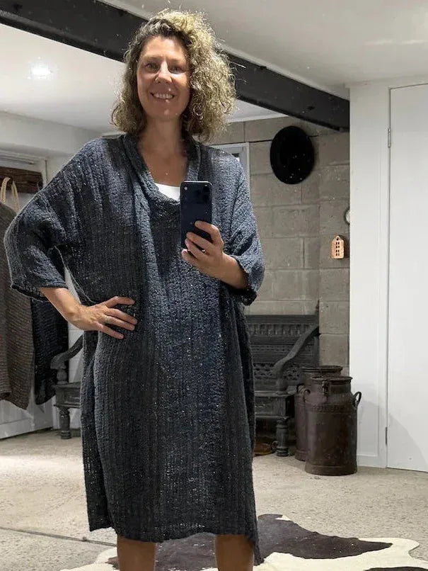 La Bottega di Brunella VESTITO SHARM - Egitto Blu worn by model in natural setting LUXAMORE 