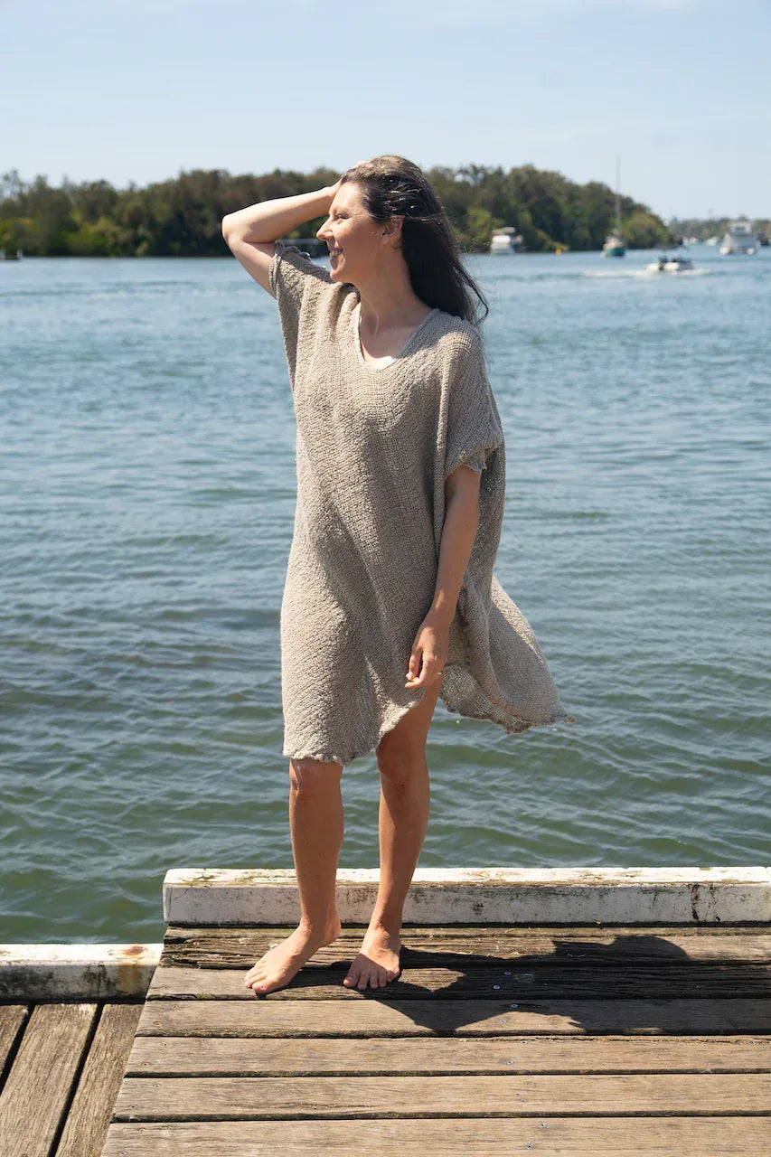 Woman Wearing La Bottega di Brunella Linen Dress Vestito Fausta Campagna - Natural - Dress LUXAMORE