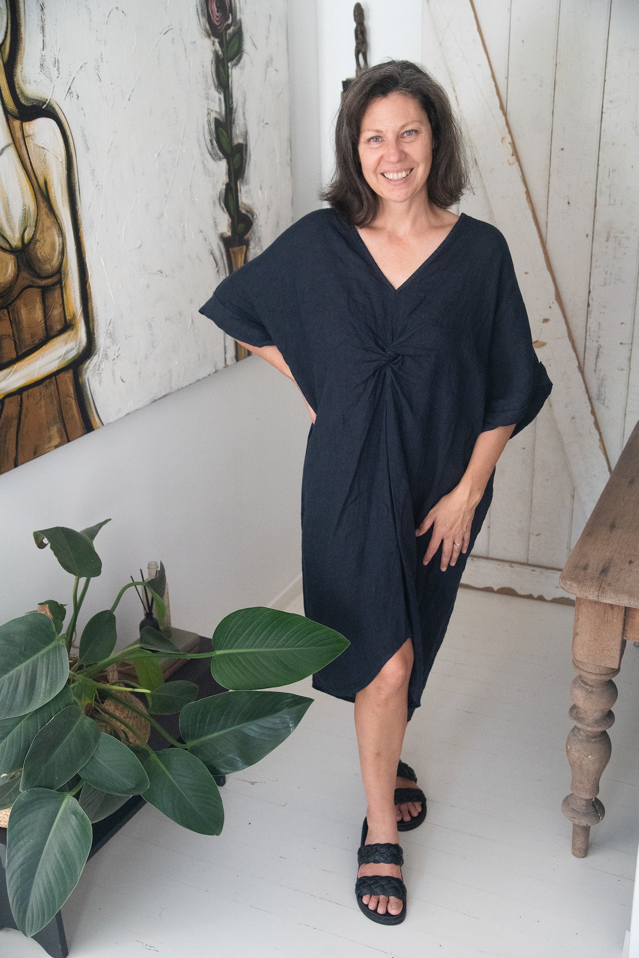 Linen Dress V Neck Knot Midi Made in Italy Black