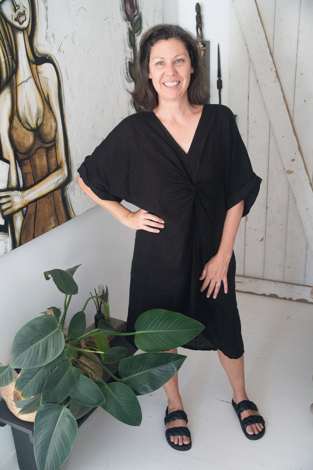 Linen Dress V Neck Knot Midi Made in Italy Black