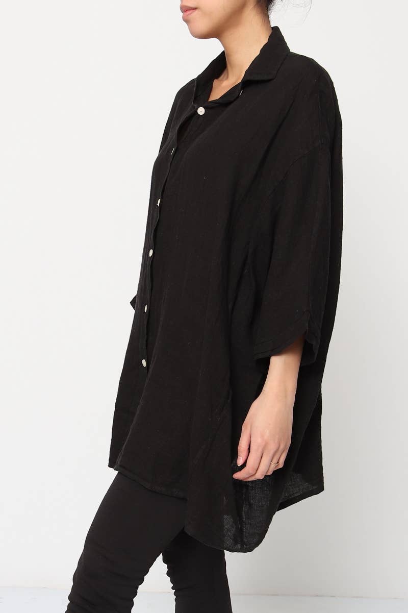Linen Shirt Relaxed Oversized Button Front Pockets made in Italy Black worn by model in natural setting LUXAMORE 