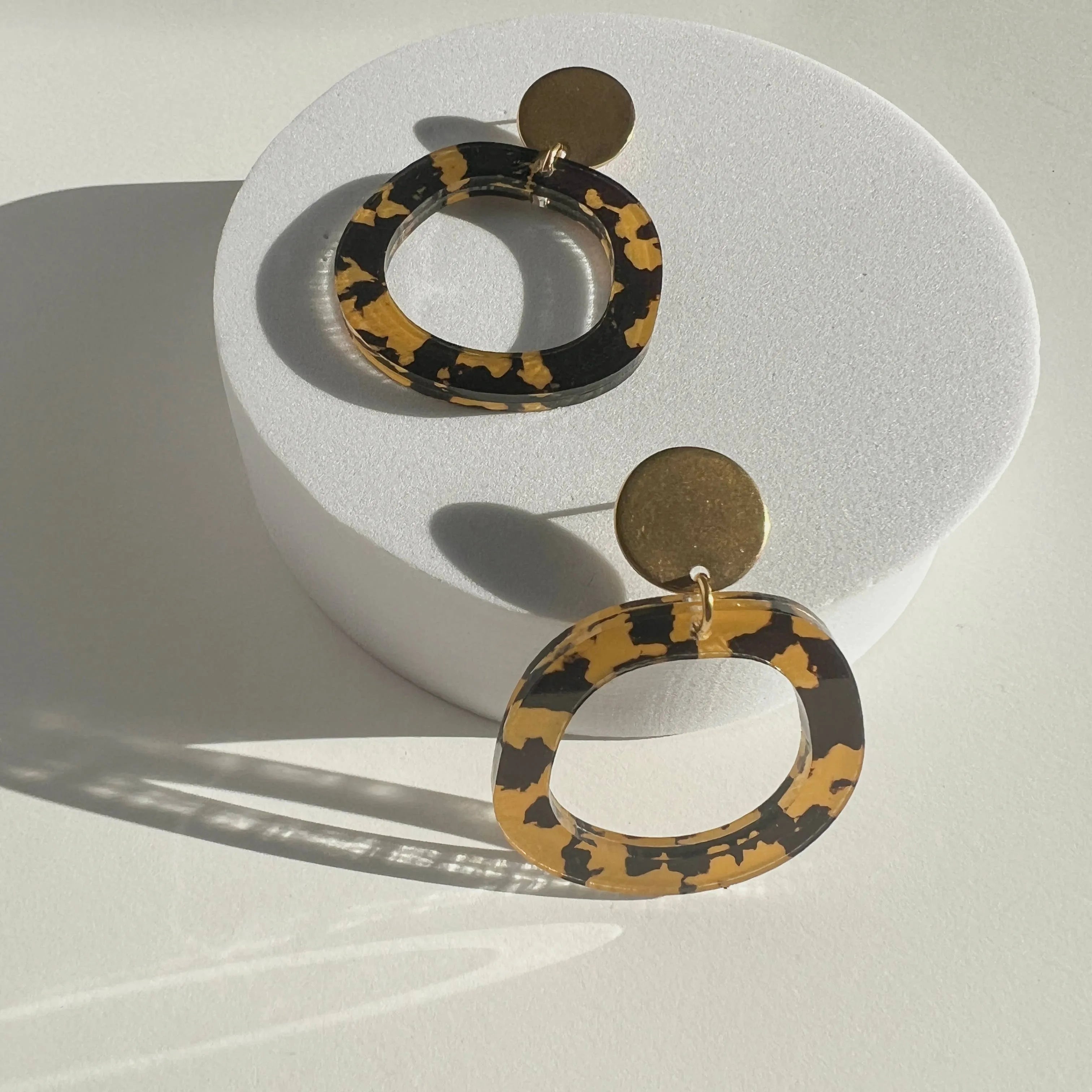 Mingled Charlie Gold and Tortoise Shell Dangle Earrings