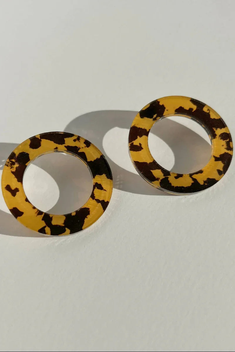 Mingled Hoop Stud Earrings - Honey Tortoise Shell worn by model in natural setting LUXAMORE 