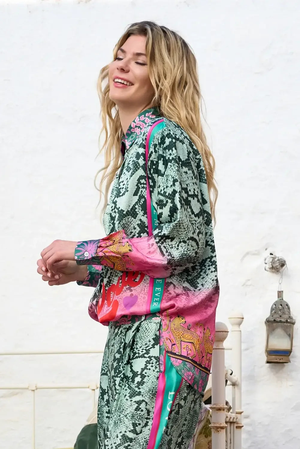 Miss Goodlife Smile Amore Love Blouse - LUXAMORE