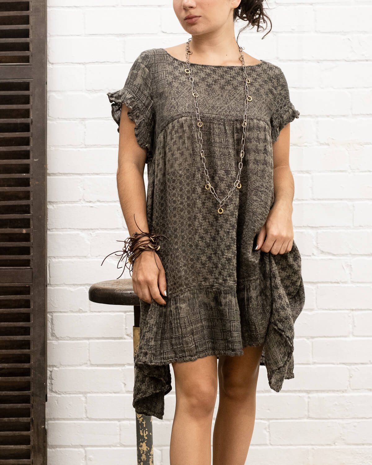 La Bottega di Brunella VESTITO BUFFETTONE - Burdell Nero - Fossil worn by model sustainably made in italy AW26 LUXAMORE  