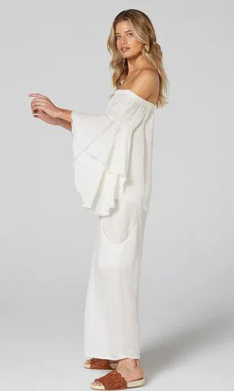 Estilo Emporio Mexicana Top worn by model in natural setting LUXAMORE 